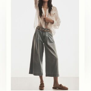 Nwt pilcro high rise crop wide leg jeans